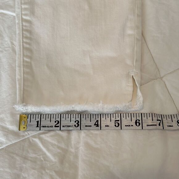 Kensie sz 10/30 off white denim crop pants raw hem with slits at side hem EUC - Picture 8 of 13